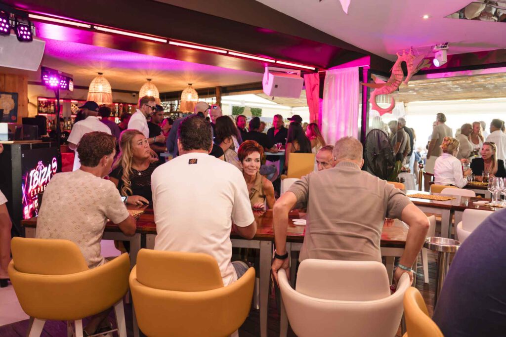 Ibiza Express Party in Paradise 2026, foto 11 door Monutes