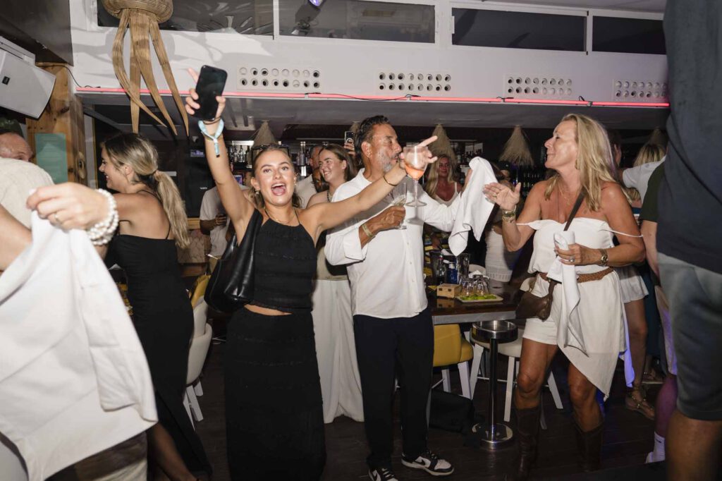 Ibiza Express Party in Paradise 2026, foto 118 door Monutes